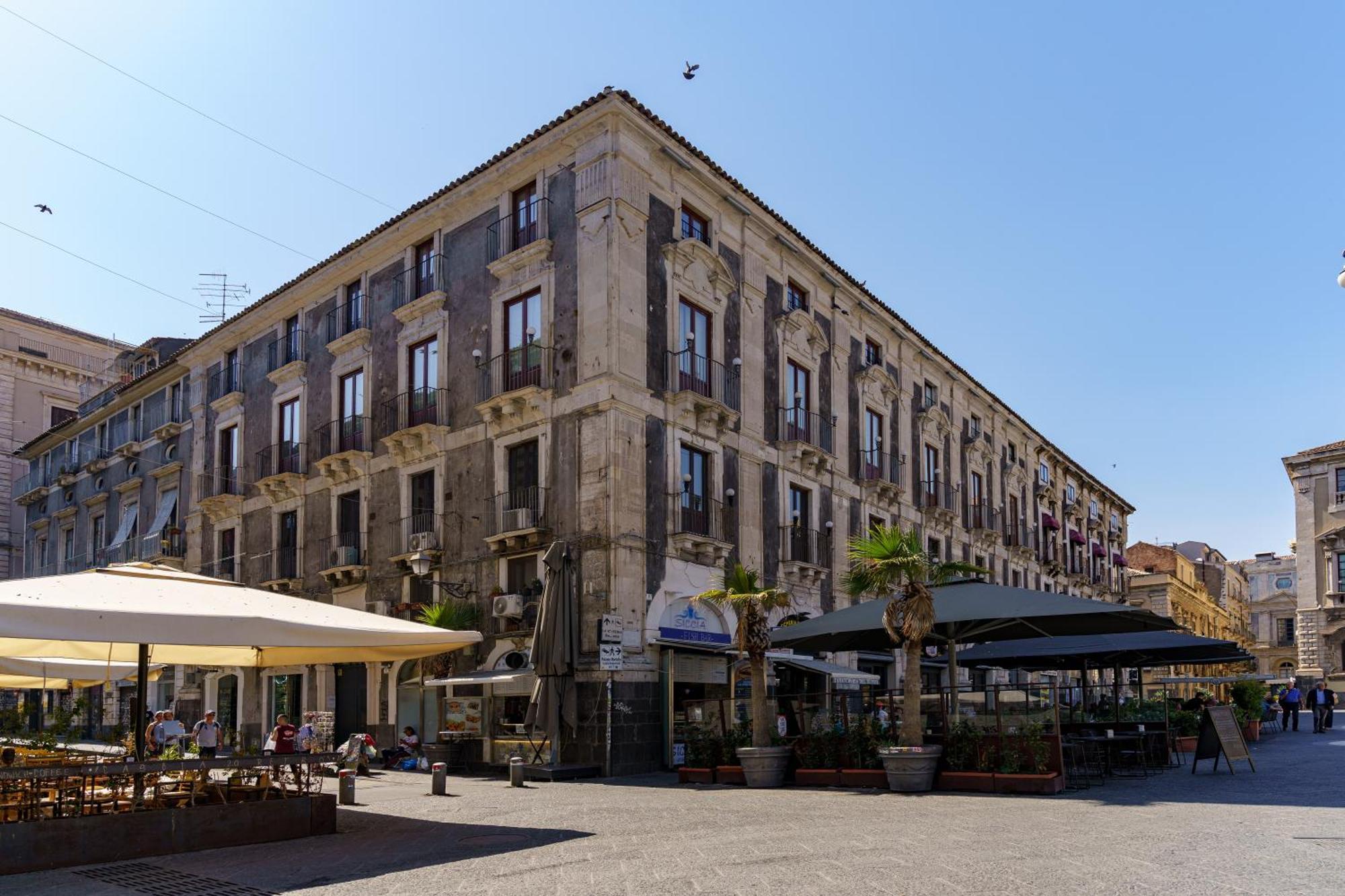 Bed and Breakfast La Finestra Sul Duomo CTA Exterior foto